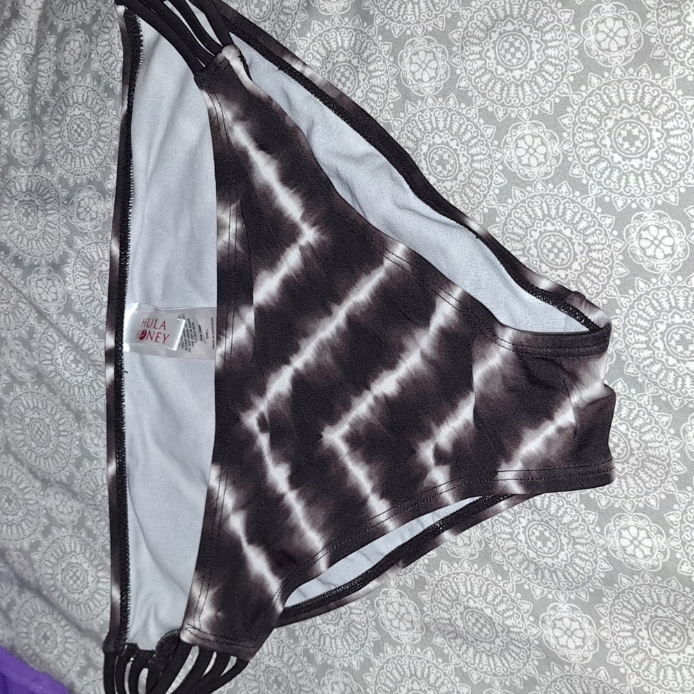 Hula Honey Bathing Suit Bottom Size Large
